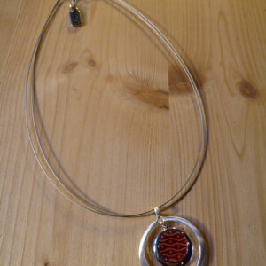 A- D’autres modèles de colliers sont disponibles en boutique. N’hésitez pas à vous renseigner – Image 2
