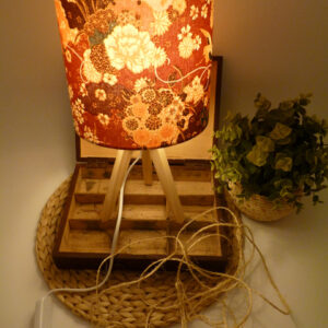 Lampe trépied “Tsuru tori” disponible sur commande – Image 3